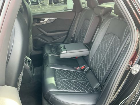Used 2021 Audi S4 Prestige image 17