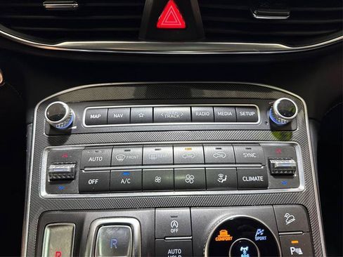 Used 2021 Hyundai Santa Fe Limited AWD/4WD image 38