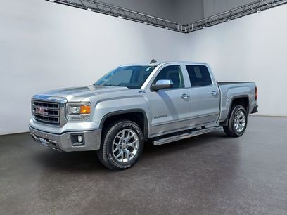 Used 2015 GMC Sierra 1500 SLT w/ SLT Crew Cab Value Package