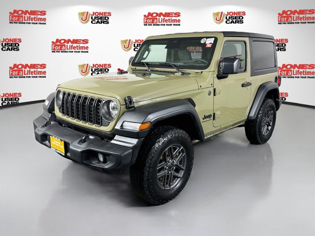Used 2025 Jeep Wrangler Sport AWD/4WD image 12