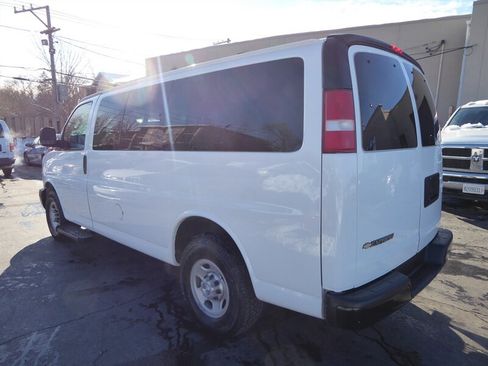 Used 2017 Chevrolet Express 2500 LS image 5