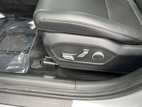 Used 2025 Hyundai Santa Fe SEL image 25