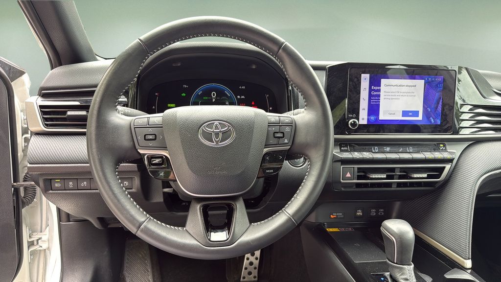 Used 2025 Toyota Camry SE FWD image 21