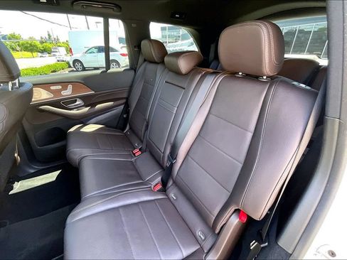 Certified 2023 Mercedes-Benz GLS 450 4MATIC image 16