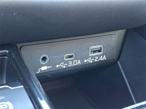 Used 2024 Subaru Outback Limited image 24