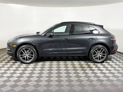 New 2026 Porsche Macan image 2