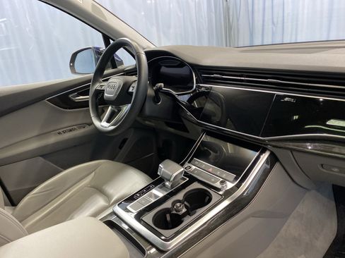 Used 2022 Audi Q7 Premium Plus w/ Premium Plus Package image 45