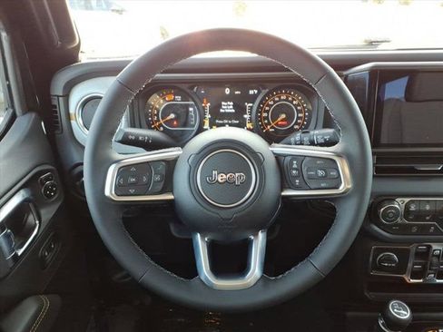 New 2026 Jeep Wrangler Unlimited Sahara w/ Safety Group AWD/4WD image 10