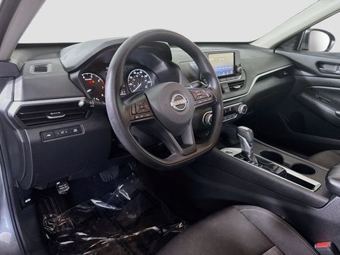 Used 2023 Nissan Altima 2.5 S FWD image 23