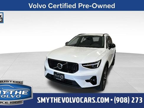Certified 2026 Volvo XC40 B5 Plus AWD/4WD image 1