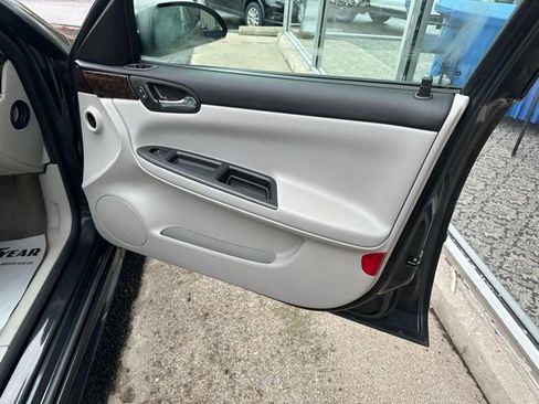 Used 2016 Chevrolet Impala Limited LS FWD image 15