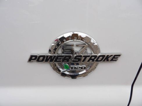 Used 2015 Ford F350 XLT image 4