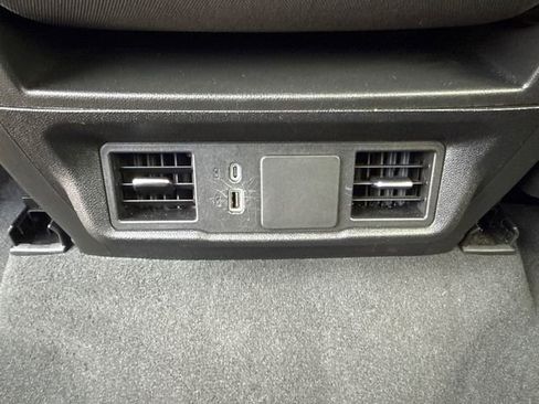 Used 2025 Chevrolet Silverado 2500 Custom w/ Custom Value Package image 18