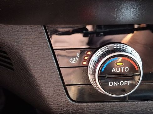 Used 2022 Mitsubishi Outlander SE AWD/4WD image 24