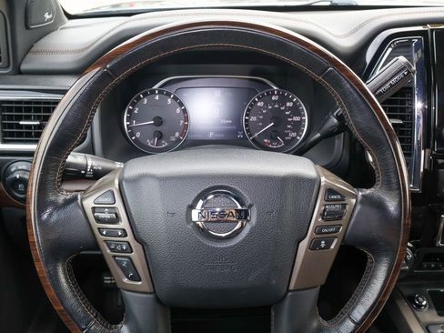 Used 2021 Nissan Titan Platinum Reserve w/ Moonroof Package AWD/4WD image 25