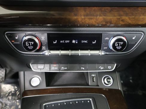 Used 2019 Audi Q5 2.0T Premium Plus w/ Premium Plus Package image 7