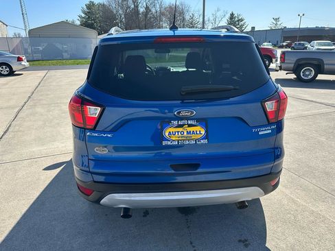 Used 2019 Ford Escape Titanium image 6