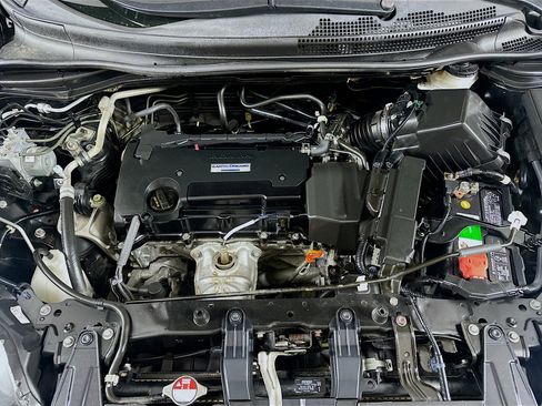 Used 2016 Honda CR-V LX image 29