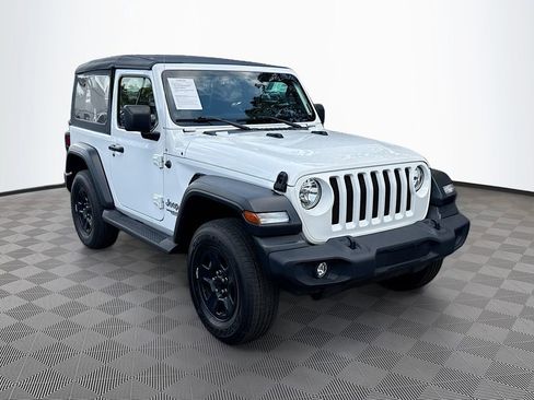 Used 2021 Jeep Wrangler Sport image 4