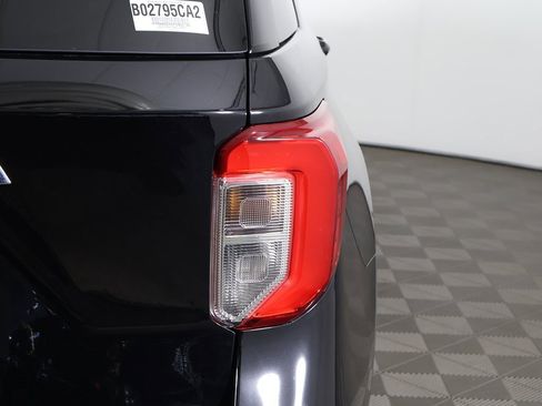 Used 2023 Ford Explorer XLT w/ Equipment Group 202A image 16
