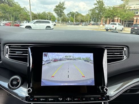 Used 2023 Jeep Wagoneer 2WD w/ Premium Group I image 24