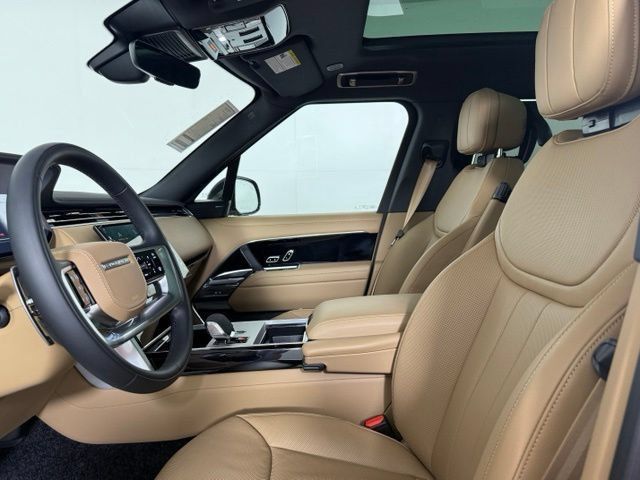 New 2026 Land Rover Range Rover Long Wheelbase SE AWD/4WD image 5