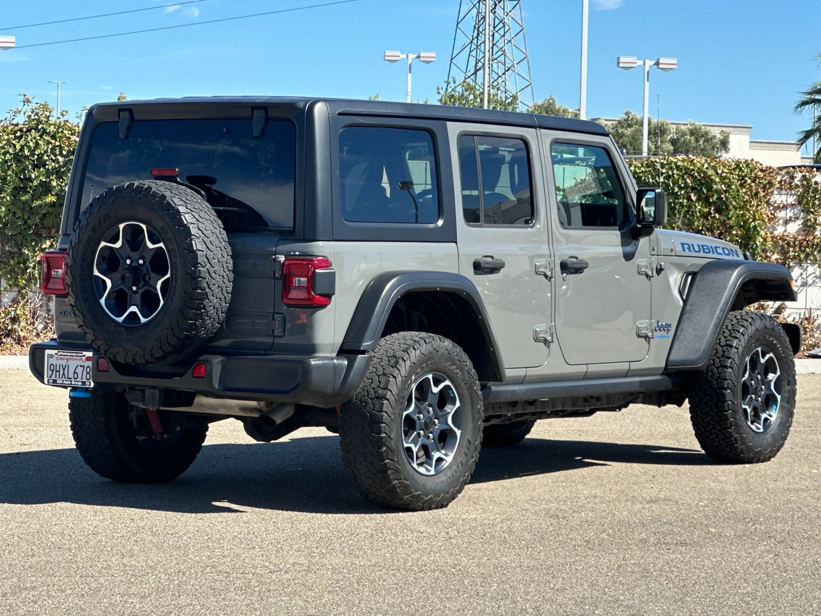 Used 2023 Jeep Wrangler Unlimited Rubicon 4xe AWD/4WD image 4