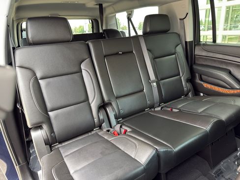Used 2019 Chevrolet Suburban Premier AWD/4WD image 49