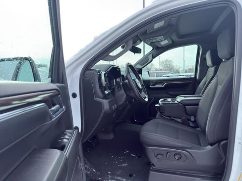 Used 2022 Chevrolet Silverado 1500 RST image 13