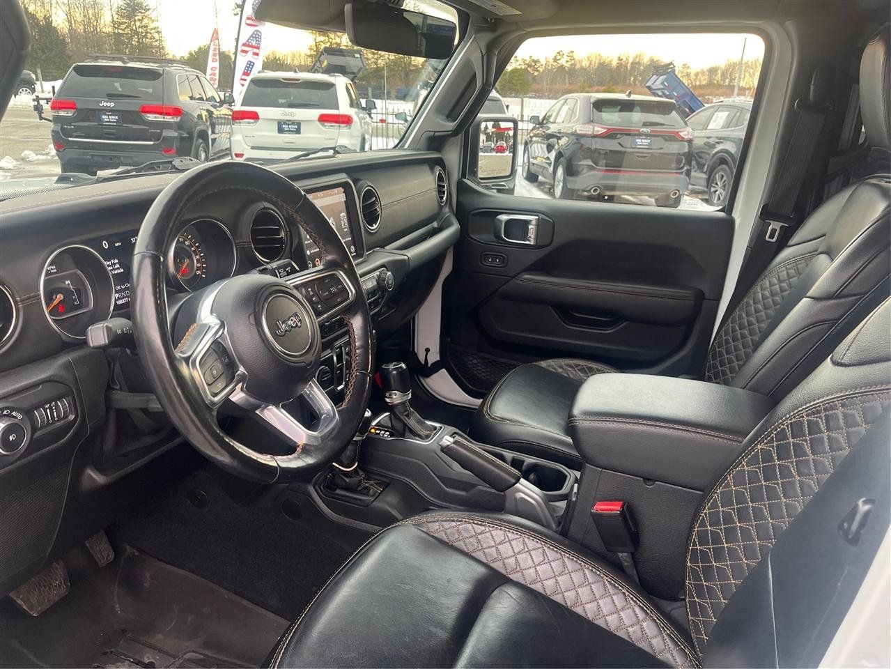 Used 2021 Jeep Wrangler Unlimited Sahara AWD/4WD image 9