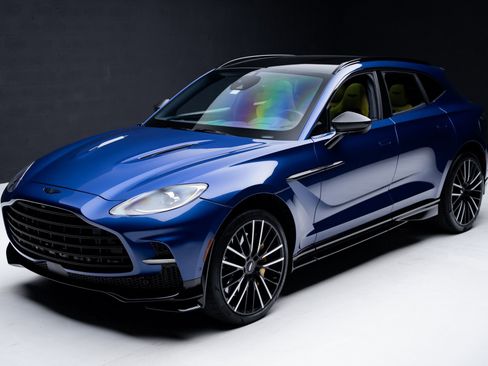 Used 2023 Aston Martin DBX 707 image 5