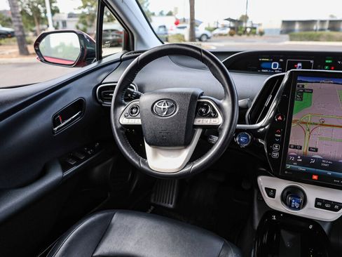 Certified 2019 Toyota Prius Prime Advanced image 5