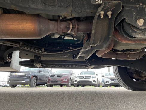 Used 2013 Ford F550 2WD Regular Cab Super Duty w/ Payload Upgrade Pkg image 29