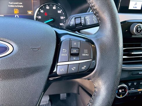 Used 2021 Ford Escape SEL image 25