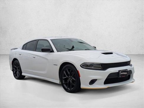 Used 2020 Dodge Charger R/T w/ Blacktop Package image 3