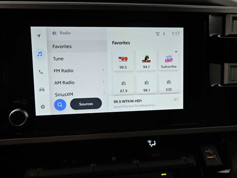 Used 2025 Toyota Tundra SR5 AWD/4WD image 12