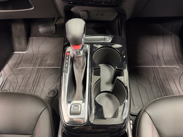Used 2025 Chevrolet Trax RS w/ Sunroof Package FWD image 14
