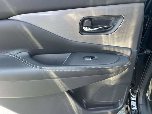Used 2024 Nissan Murano SL FWD image 17