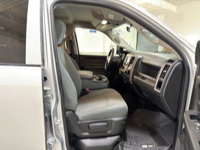 Used 2017 RAM 2500 Tradesman w/ Chrome Appearance Group AWD/4WD image 36