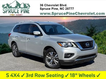 Used 2019 Nissan Pathfinder S