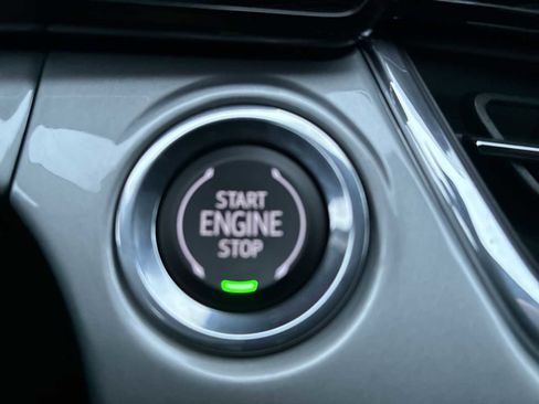 Used 2025 Chevrolet Trax LT w/ Driver Confidence Package image 16