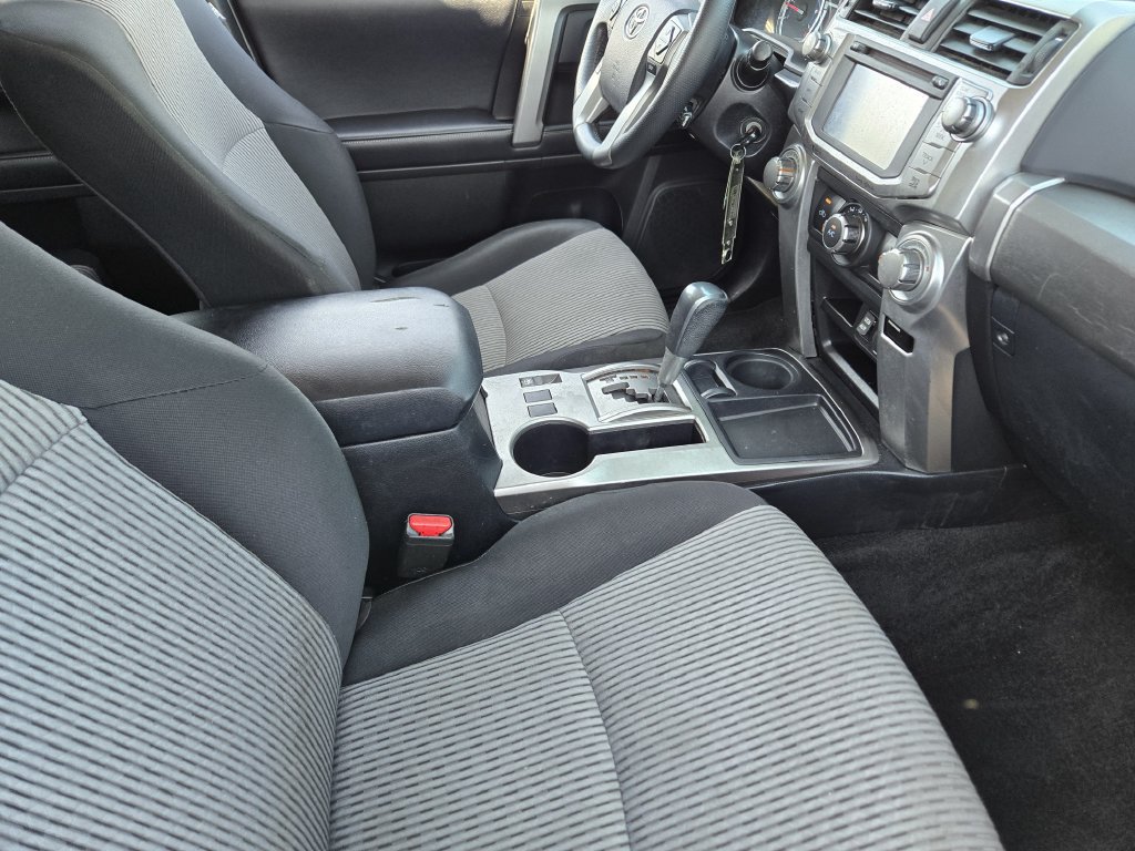 Used 2018 Toyota 4Runner SR5 RWD image 17