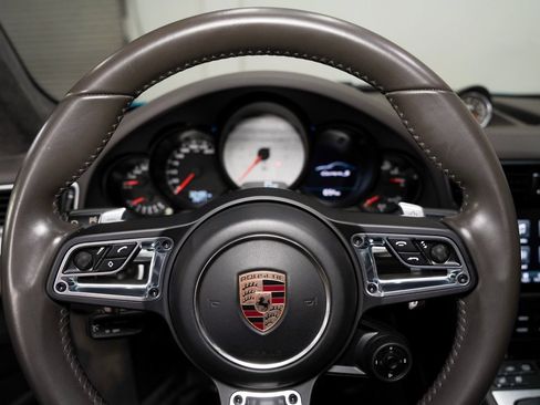 Used 2017 Porsche 911 Carrera S RWD image 42