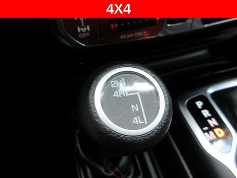 Used 2019 Jeep Wrangler Unlimited Rubicon AWD/4WD image 28