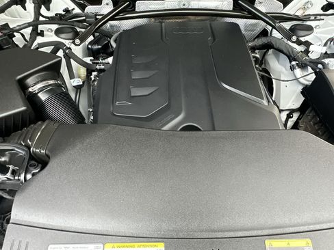 Used 2025 Audi Q5 Premium Plus AWD/4WD image 12