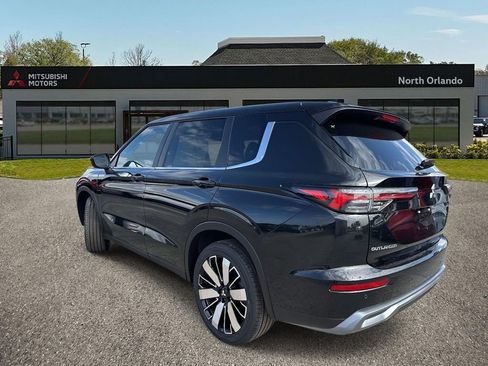 New 2026 Mitsubishi Outlander SE FWD image 4