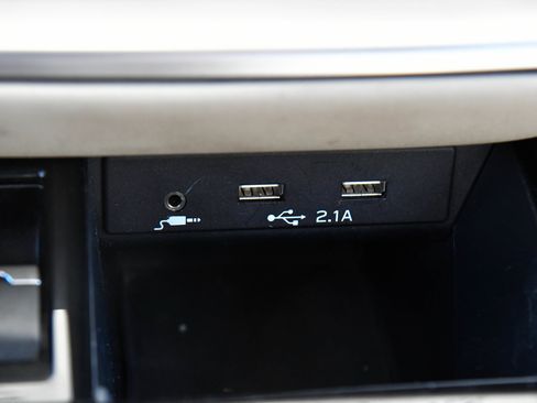 Used 2022 Subaru Outback Limited AWD/4WD image 23