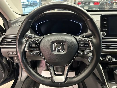 Used 2018 Honda Accord EX-L image 9