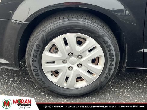 Used 2018 Dodge Grand Caravan SE w/ UConnect Hands-Free Group FWD image 10