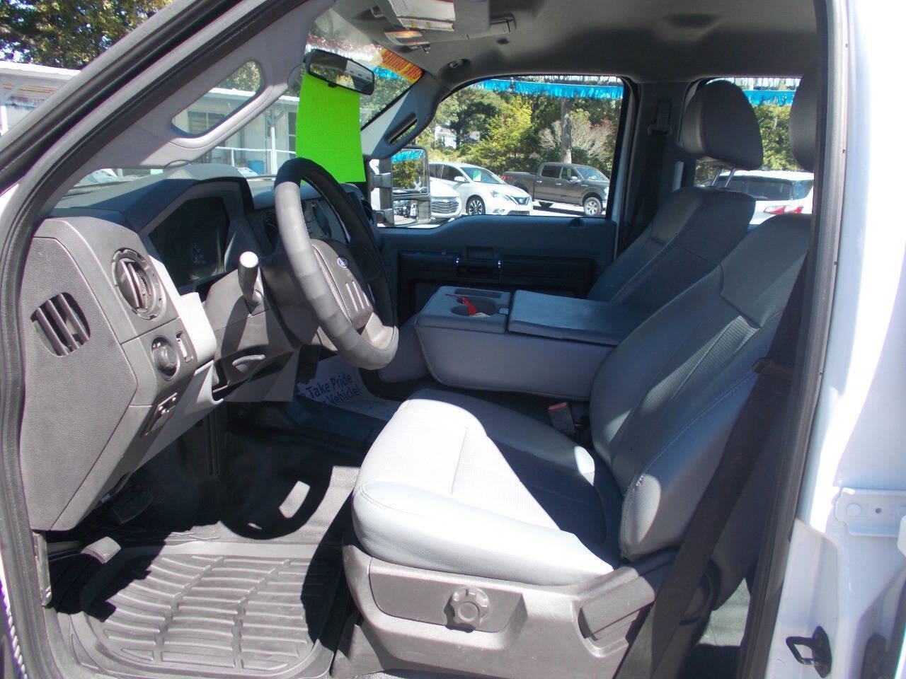 Used 2016 Ford F250 XL w/ Power Equipment Group RWD image 5